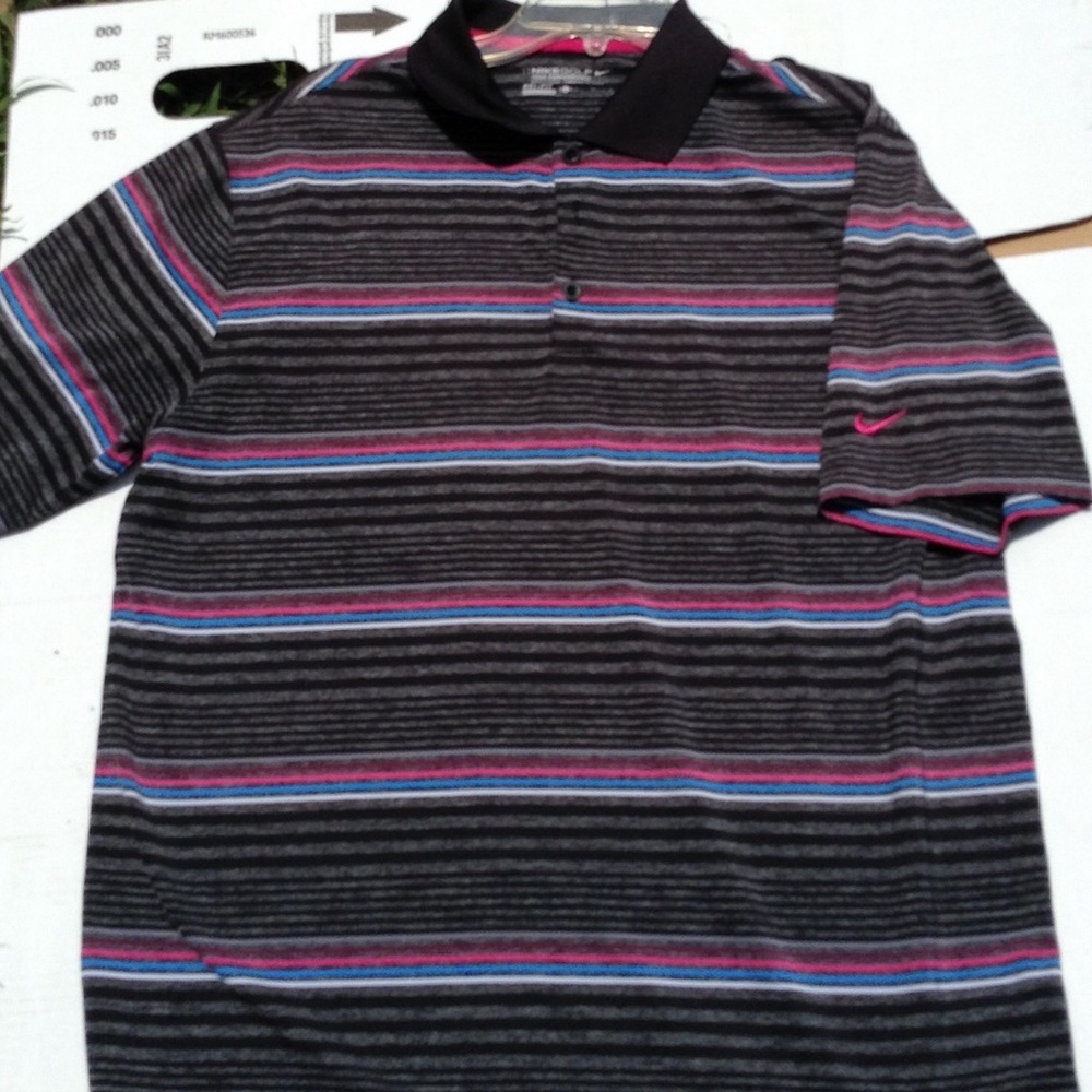 Large Nike golf polo